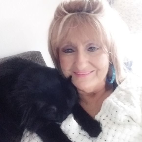 Meet your Posher, Janet - Picture 1 of 1